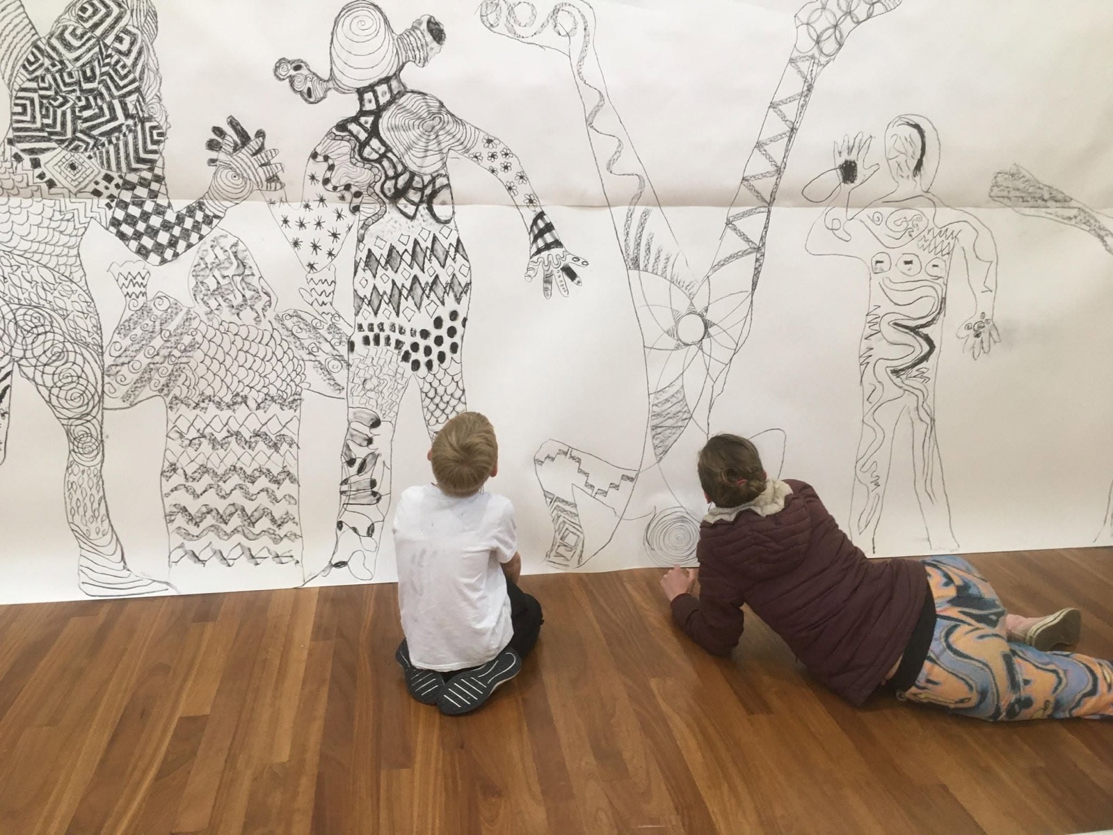 Arty Bodies Big Draw, with Helen Robertson, Auchtertyre, Loch Duich and Kyle Primary